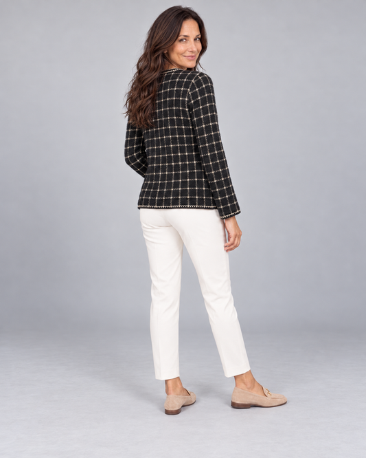 Elegante Strickjacke mit Perlenknöpfen