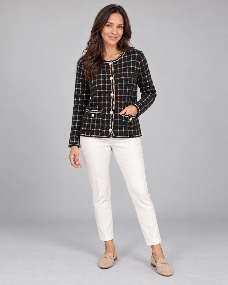 Elegante Strickjacke mit Perlenknöpfen
